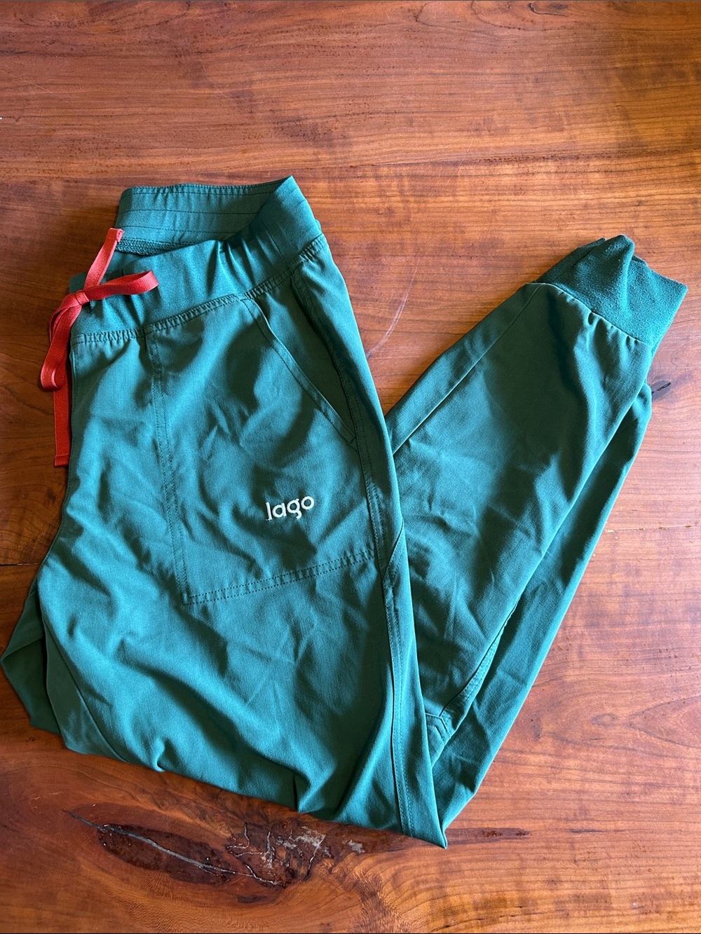 Lago Women's Green Jogger with Red Drawstring size Medium